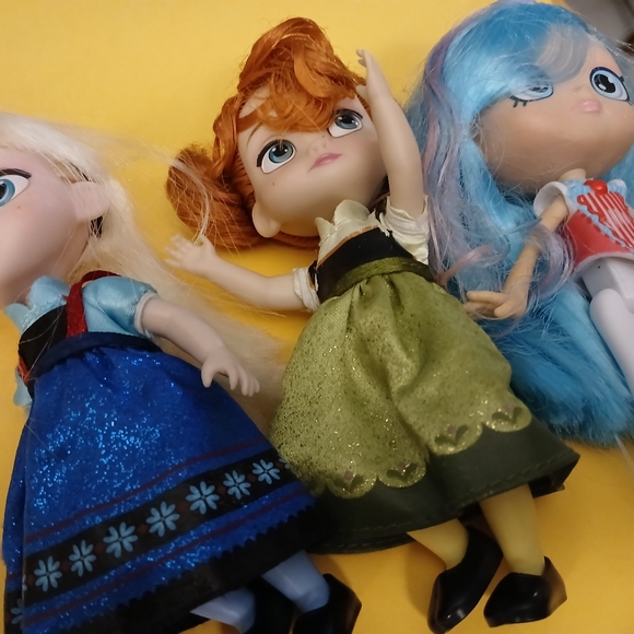 3 dolls. Elsa,anna,lol - Picture 2 of 3